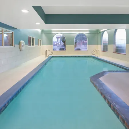 Holiday Inn Express & Suites BISHOP by IHG