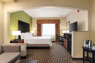 Holiday Inn Express & Suites Edmond Hoteles en Edmond