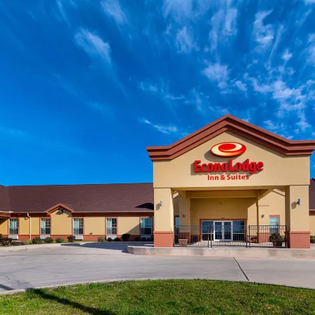 Econo Lodge Inn & Suites Bridgeport
