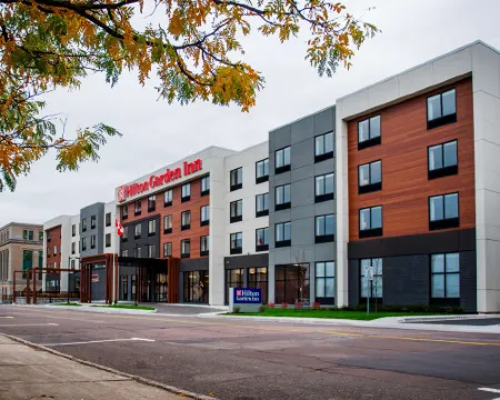 ヒルトン ガーデン イン モンク ン ン、サーネビ モンクトンのホテル