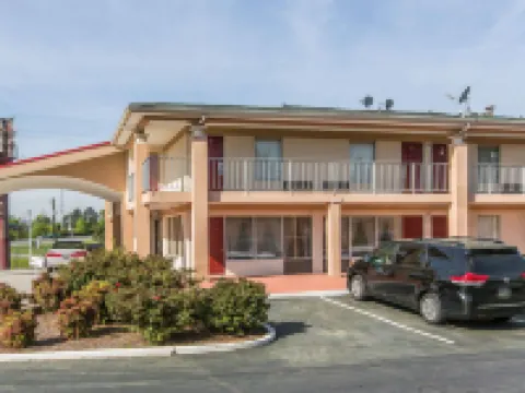 โรดเวย์ อินน์ แมริเอตตา ใกล้ ดอบบินส์ เออาร์บี โรงแรมในมาเรียตตา