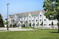 Microtel Inn & Suites by Wyndham Baton Rouge Hotels in Westminster
