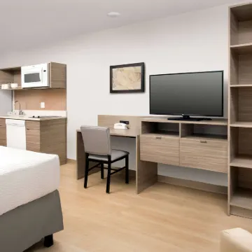 WoodSpring Suites Seattle Redmond Hotel dekat Lapangan Golf Bellevue