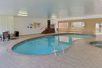Quality Inn Vernal Near Dinosaur National Monument - Pools