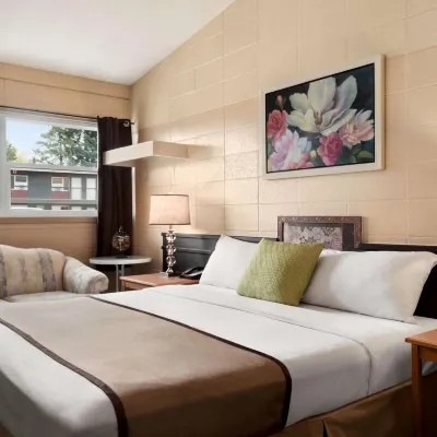 Thriftlodge Edmonton Hotel dekat Lapangan Golf Lewis Estates