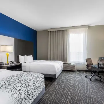 La Quinta Inn & Suites by Wyndham Odessa N. - Sienna Tower