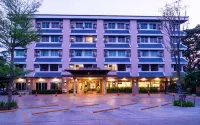 Sakulchai Place Hotels in Chang Phueak