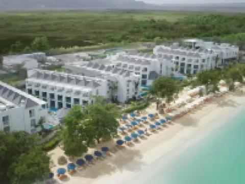 Azul Beach Resort Negril โรงแรมในเนกริล