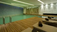 DoubleTree by Hilton Istanbul - Moda - Beach
