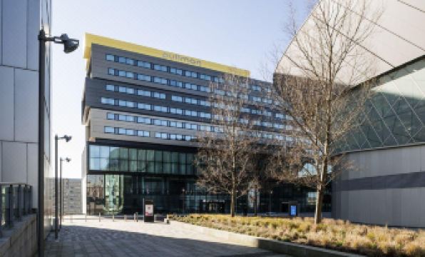 6. 풀먼 리버풀..