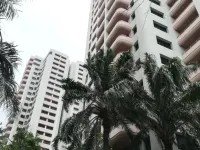 Riverine Place Hotel and Residence Hotel di 