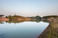 Cheng Master Homestay Beside Old Street (Youshan Road)