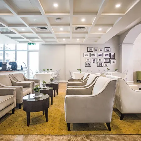 Manhattan Business Hotel Ttdi Отели рядом с достопримечательностью «Станция MRT Taman Tun Dr Ismail »