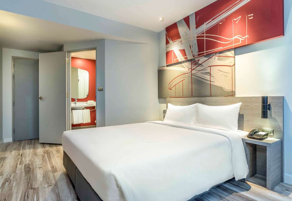 4. 이비스 방콕 임..