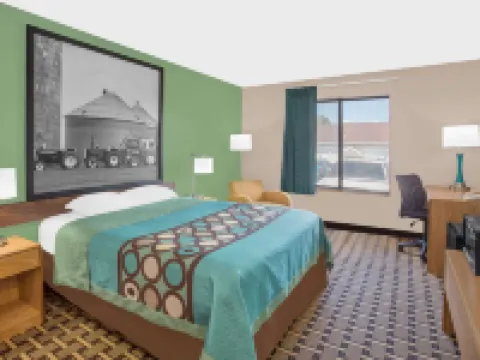 Super 8 by Wyndham Beaver DAM Hotels in Dodge County