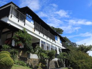 Imaihama Onsen Kiri No Kahori Sakura