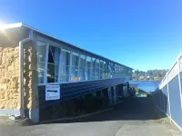 Waterfront Lodge Motel Hotels in Lutana