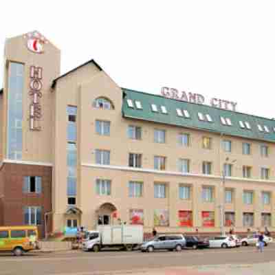 Grand-City Hotel Exterior