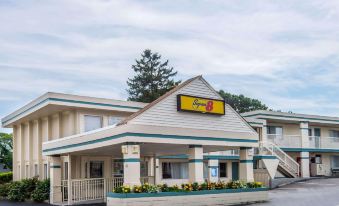 Super 8 by Wyndham W Yarmouth Hyannis/Cape Cod