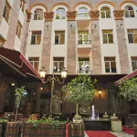 Central Hotel Yerevan Hotele w: Yerevan