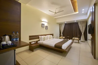 Hotel 3 Leaves Các khách sạn ở Kolhapur