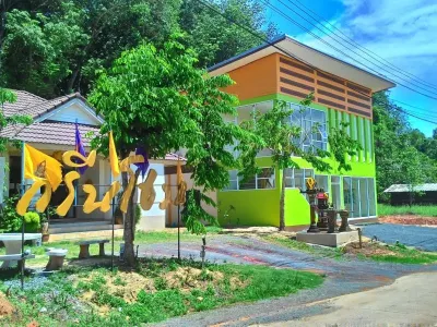 Green Home Resort Hotels in Bang Kung