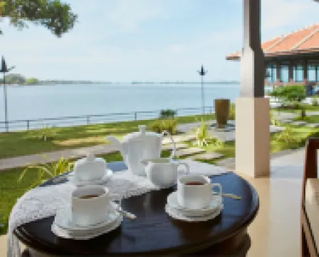 EKHO Lake House