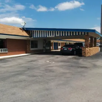 Budget Host Motel Gainesville