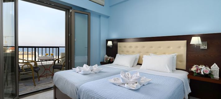 Avra Hotels in Lampi