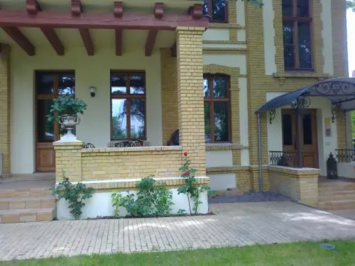 Residenz Villa Kult Hotels in Teltow