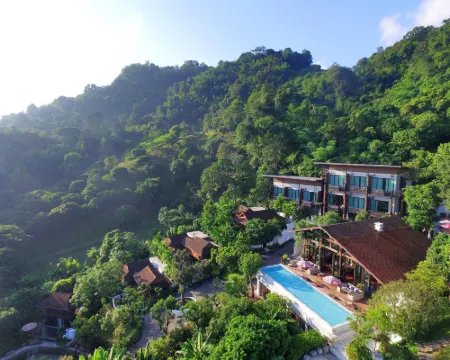 Chantra Khiri Chalet Chiang Mai Hotels in Hang Dong