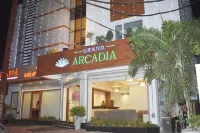 Grand Arcadia Hotel in zona Kaattu Azhagiya Singar Srirangam