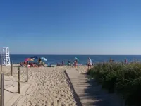 An English Garden Hotels in Dennis