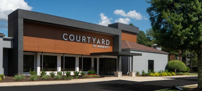 Courtyard Memphis East/Park Avenue Hotels in Memphis