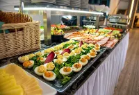 Grand Laola Spa - breakfast