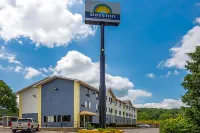 Days Inn by Wyndham Somerset PA I-70 I-76 Hotels in Middlecreek Township