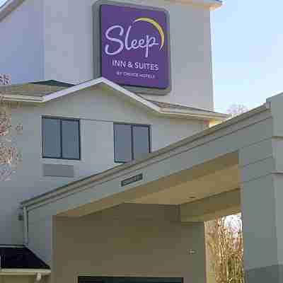 Sleep Inn & Suites Hotel Exterior