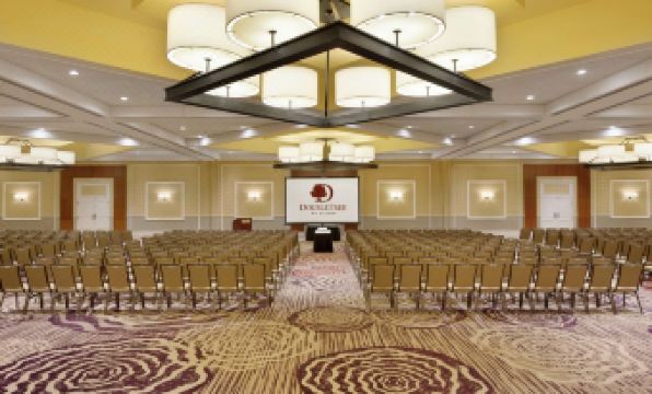 DoubleTree by Hilton Somerset Hotel and Conference Center