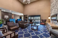 Best Western Plus Big Lake Inn - parking