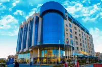 Ayass Hotel Hotels near Safeway Jubieha