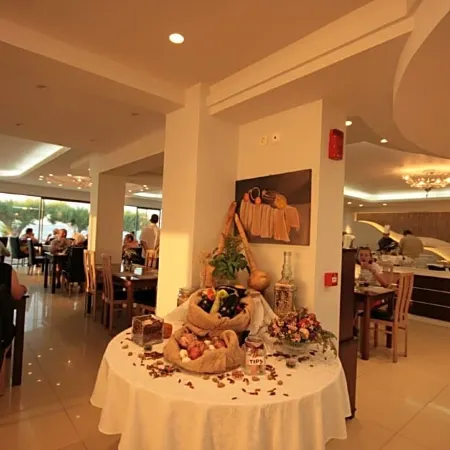 Castro Beach Hotel