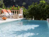 Fornalutx Petit Hotel - Bed & Breakfast - Romantic