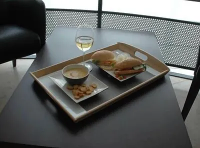 ホテル サウス シャルルロア エアポート のホテル