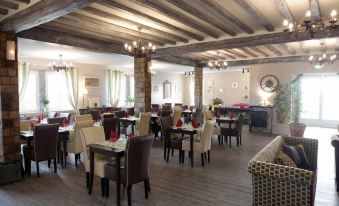 Logis Hôtel les Nymphéas