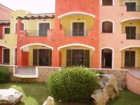 Le Residenze Con Piscina