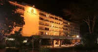ナイロビ セレナ ホテル