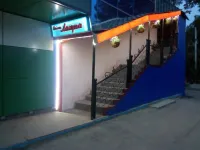 Laguna Hotel فنادق في 