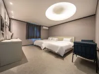Siheung Hotel Elysium Hotels near Singil Park