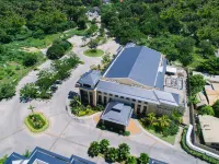 Henann Resort Alona Beach Hotel dekat Bandara Bohol-Panglao