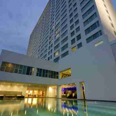 Pullman Kuching Hotel Exterior
